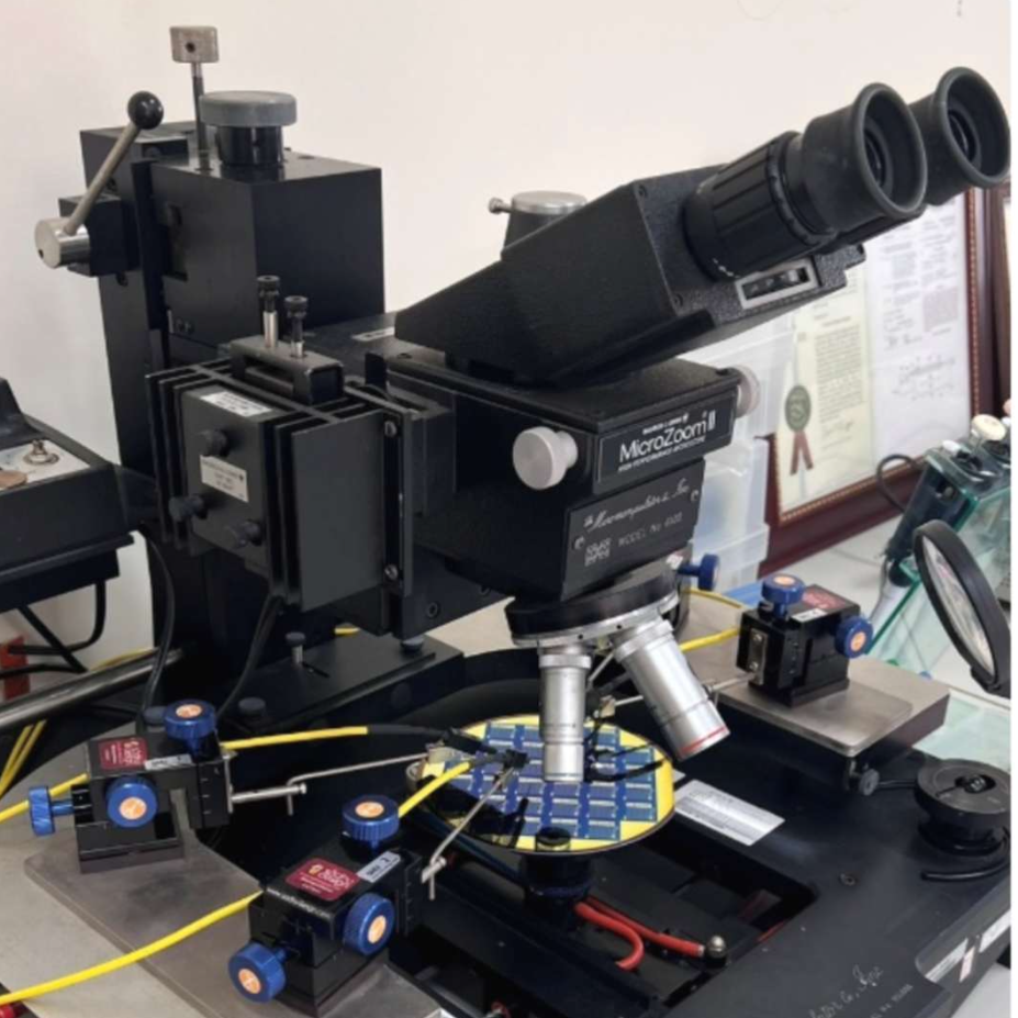 半導體參數分析儀圖片